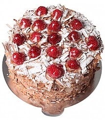 Tatlı Anları Unutulmaz Kılan 6–9 Kişilik Çikolatalı Frambuazlı Yaş Pasta